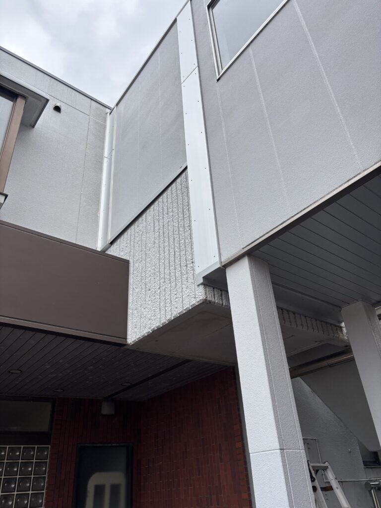 3月20日 かほく市　天井スパンドレル　外壁EXP.J取付