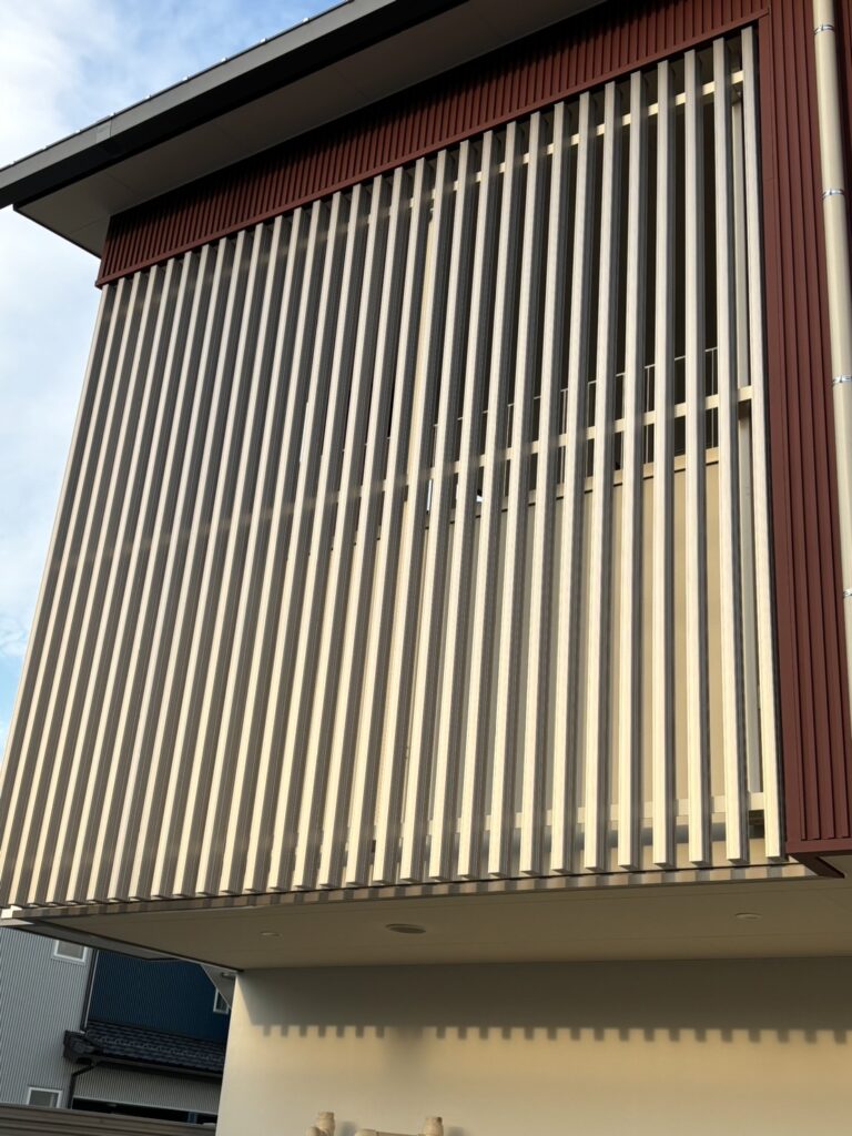 石川県　金沢市　ルーバー取付